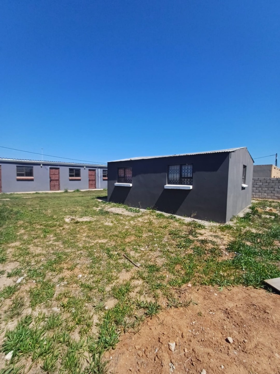 2 Bedroom Property for Sale in Govan Mbeki Eastern Cape